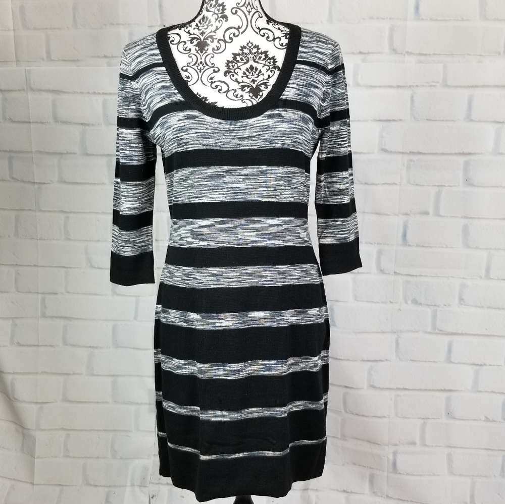 Calvin Klein womens sz M stretch knit sweater dress strip print long sleeve b17